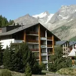 アパート Near Slopes 2 Bedrooms With Balcony サース フェー