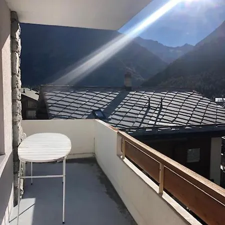 Near Slopes 2 Bedrooms With Balcony * Saas Fee