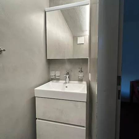 Lägenhet Near Slopes 2 Bedrooms With Balcony