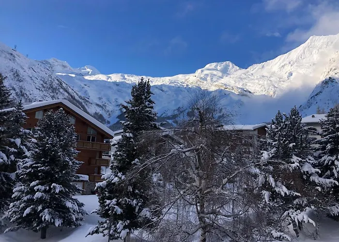 Near Slopes 2 Bedrooms With Balcony 公寓